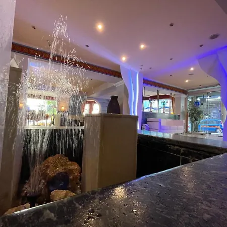 Mantas Hotel Káto Loutrákion