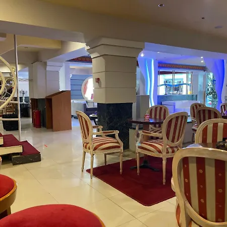 Mantas Hotel Káto Loutrákion