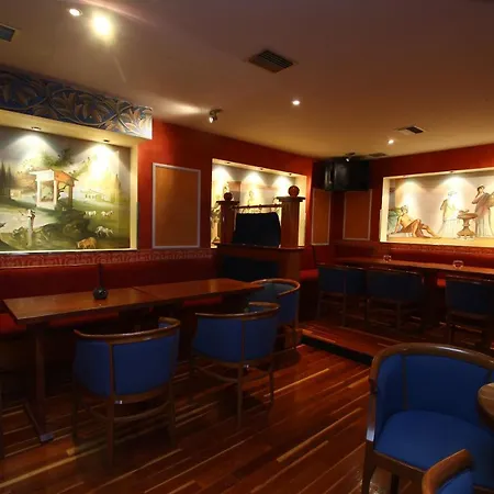 Mantas Hotel Káto Loutrákion